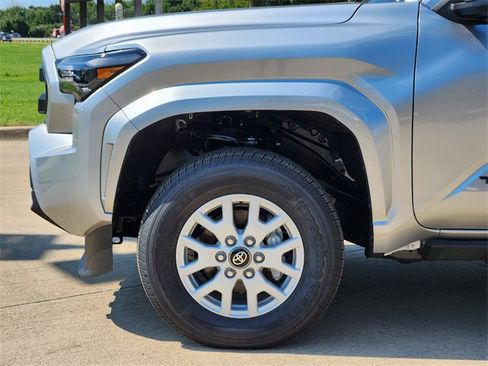New 2025 Toyota Tacoma SR5 image 5