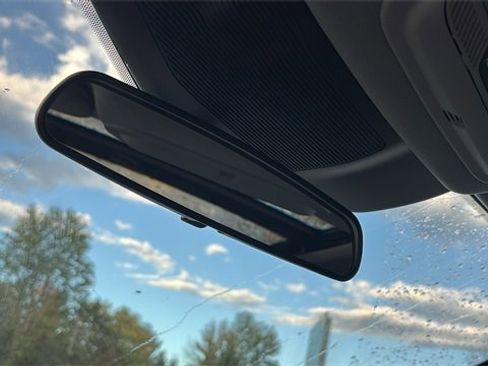 Used 2024 Ford Explorer XLT w/ Equipment Group 202A image 23