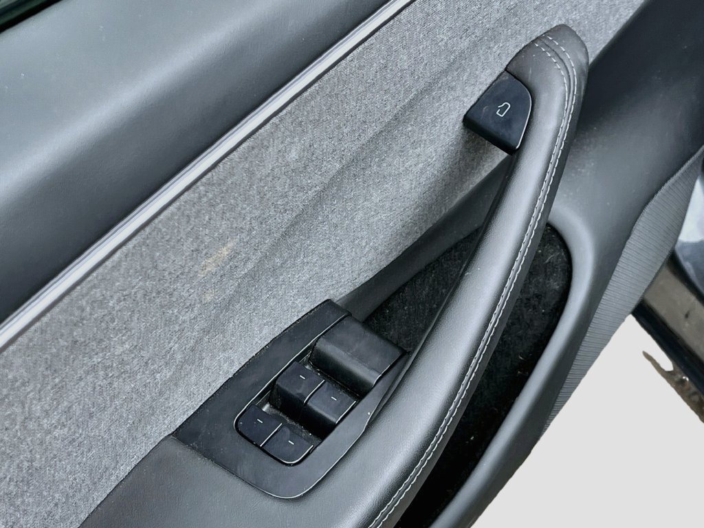 Used 2025 Tesla Model 3 Long Range RWD image 17