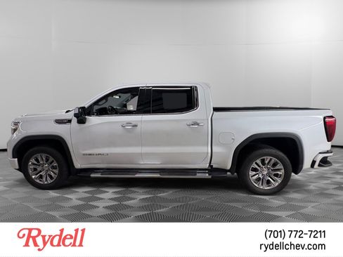 Used 2021 GMC Sierra 1500 Denali w/ Driver Alert Package II AWD/4WD image 2