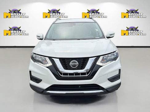 Used 2019 Nissan Rogue SV AWD/4WD image 2