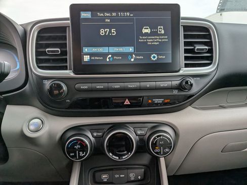 New 2026 Hyundai Venue SEL FWD image 10