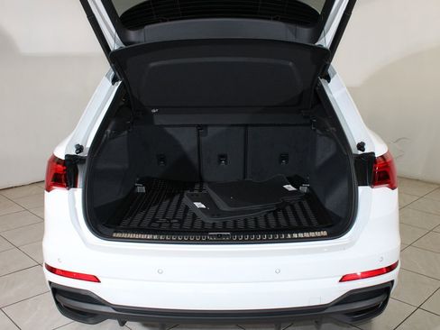 Used 2024 Audi Q3 2.0T Premium Plus image 24