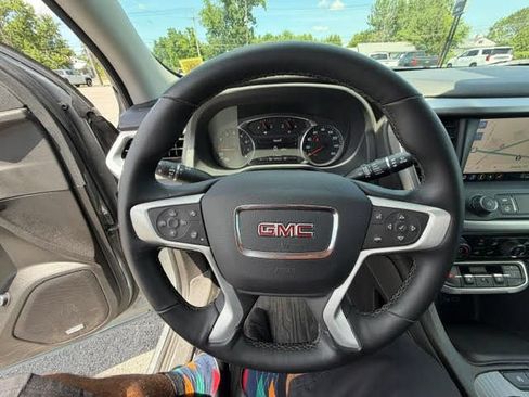 Used 2023 GMC Acadia SLT w/ Elevation Edition AWD/4WD image 21