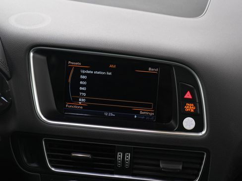 Used 2017 Audi SQ5 Premium Plus w/ Technology Package image 15