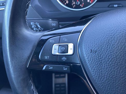 Used 2021 Volkswagen Tiguan SE R-Line image 21