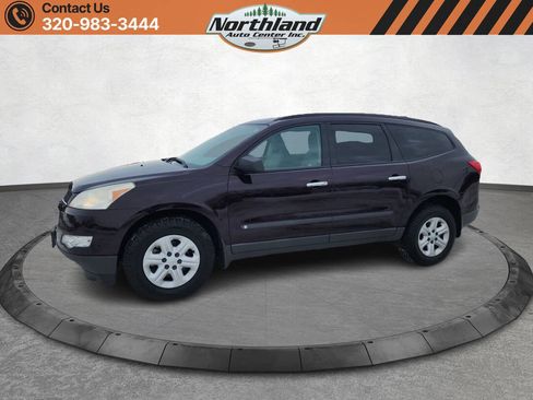 Used 2010 Chevrolet Traverse LS image 8