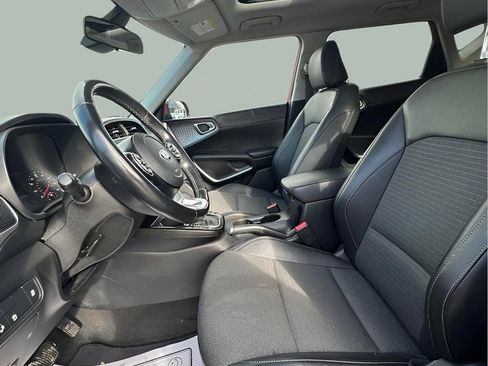 Used 2021 Kia Soul EX image 12