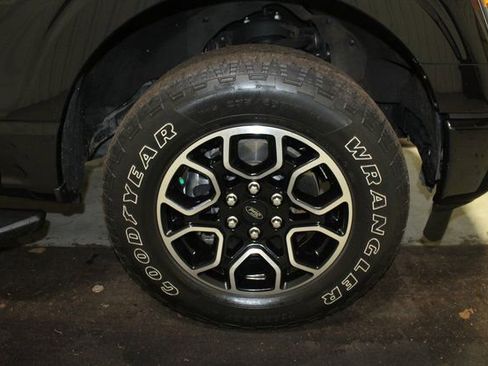 Used 2021 Ford F150 XLT w/ Equipment Group 302A High image 18