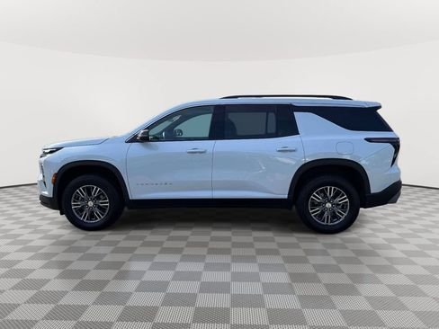 Used 2026 Chevrolet Traverse LT AWD/4WD image 4