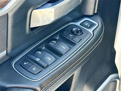 Used 2020 RAM 2500 Laramie image 31