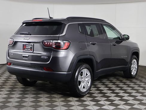 Used 2022 Jeep Compass Latitude image 7