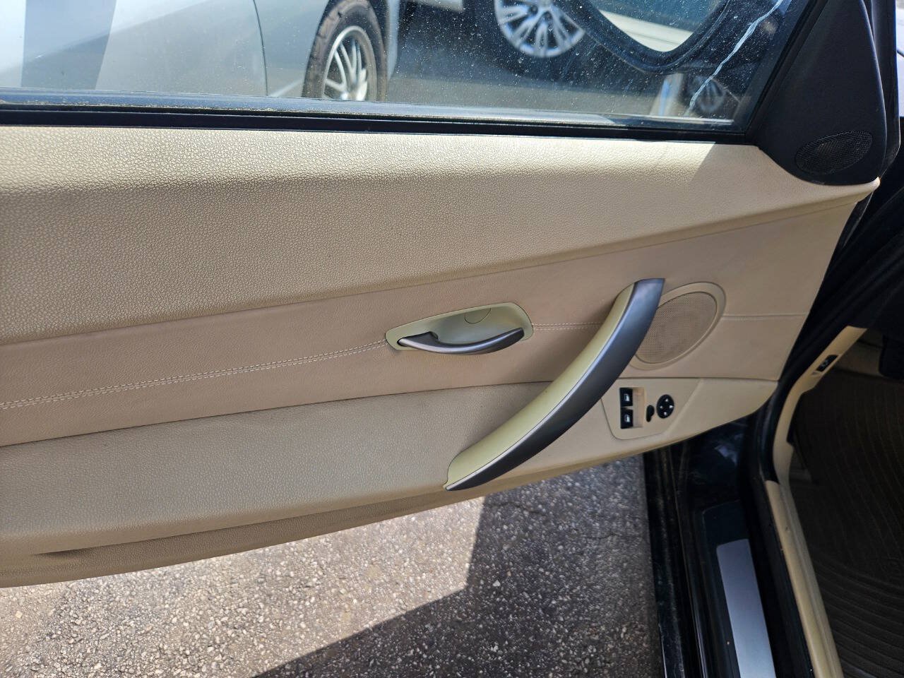Used 2006 BMW Z4 3.0i RWD image 24
