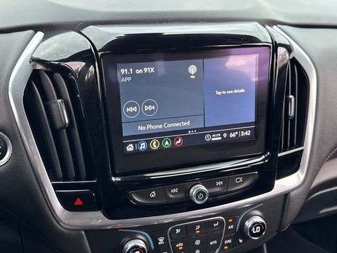 Used 2022 Chevrolet Traverse RS w/ LPO, Cargo Package image 11