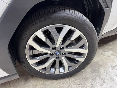Used 2025 Subaru Forester Touring AWD/4WD image 33