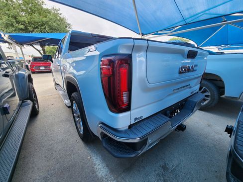 Used 2021 GMC Sierra 1500 SLT AWD/4WD image 3