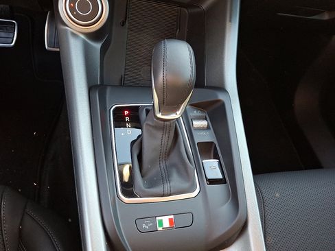 New 2025 Alfa Romeo Tonale w/ Premium Package image 11