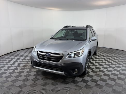 Used 2021 Subaru Outback Limited image 2