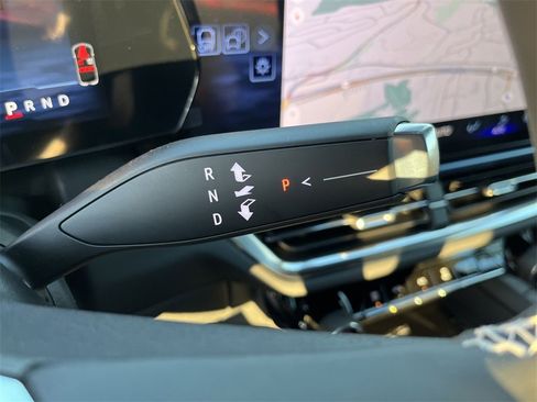 New 2026 Chevrolet Equinox EV LT image 16