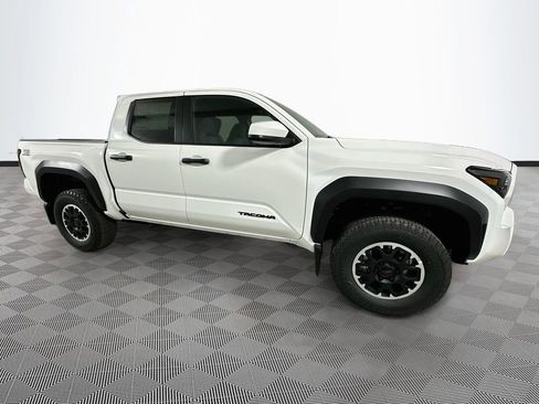 New 2026 Toyota Tacoma TRD Off-Road AWD/4WD image 3