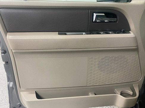 Used 2014 Ford Expedition XL image 10