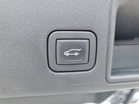 Used 2019 GMC Terrain SLT w/ Preferred Package image 30