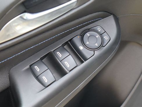 Used 2025 Buick Envista Sport Touring FWD image 20