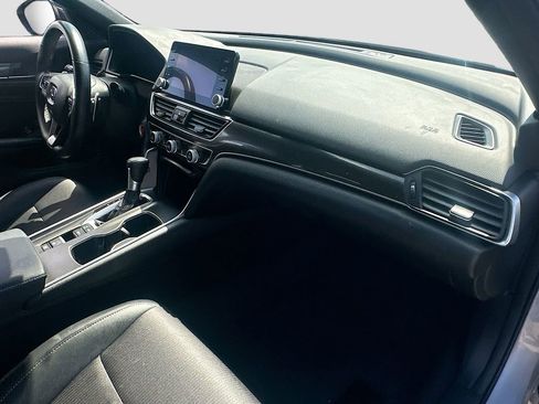 Used 2022 Honda Accord Sport image 26