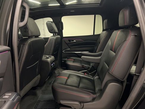 Certified 2024 Chevrolet Traverse RS w/ LPO, Floor Liner Package image 12