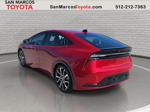 New 2026 Toyota Prius Plug-In Hybrid FWD image 7