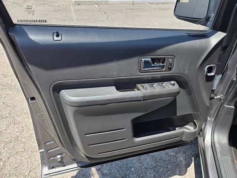 Used 2010 Ford Edge SEL FWD image 18
