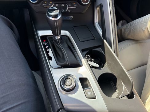 Used 2019 Chevrolet Corvette Stingray Coupe w/ Z51 1LT RWD image 17