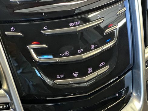Used 2016 Cadillac SRX FWD image 25