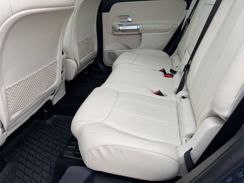 Certified 2022 Mercedes-Benz GLB 250 4MATIC image 16