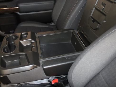 Used 2025 GMC Sierra 2500 SLE w/ SLE Convenience Package image 43