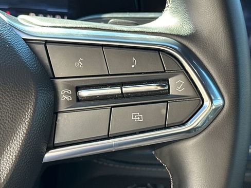 Used 2025 Chevrolet Suburban Z71 AWD/4WD image 31