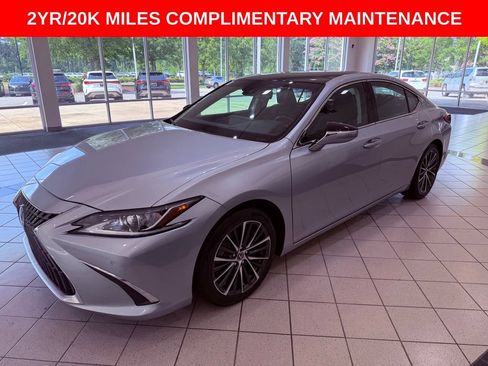 Certified 2023 Lexus ES 350 w/ Premium Package FWD image 3