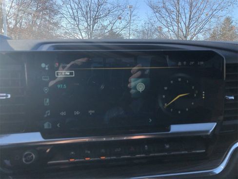 Used 2023 Chevrolet Silverado 1500 RST w/ Convenience Package II image 16