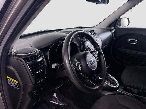 Used 2019 Kia Soul Base image 22
