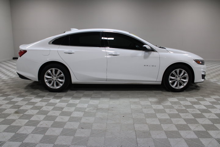Used 2020 Chevrolet Malibu LT FWD image 12
