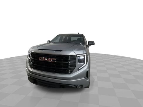 Used 2025 GMC Sierra 1500 Elevation AWD/4WD image 9