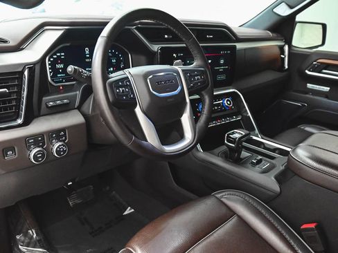 Used 2023 GMC Sierra 1500 Denali w/ Denali Reserve Package AWD/4WD image 16