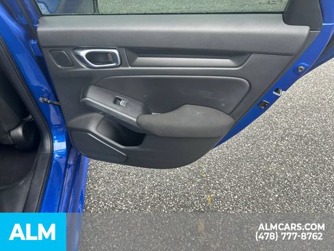 Used 2023 Honda Civic Sport image 19