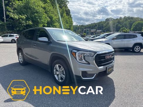 Used 2024 GMC Terrain SLE AWD/4WD image 1