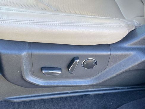 Used 2024 Ford Expedition Limited image 17