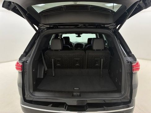 Certified 2023 Chevrolet Traverse Premier FWD image 17