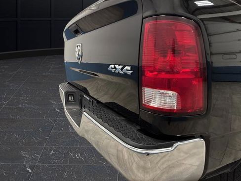 Used 2022 RAM 1500 Classic SLT image 29