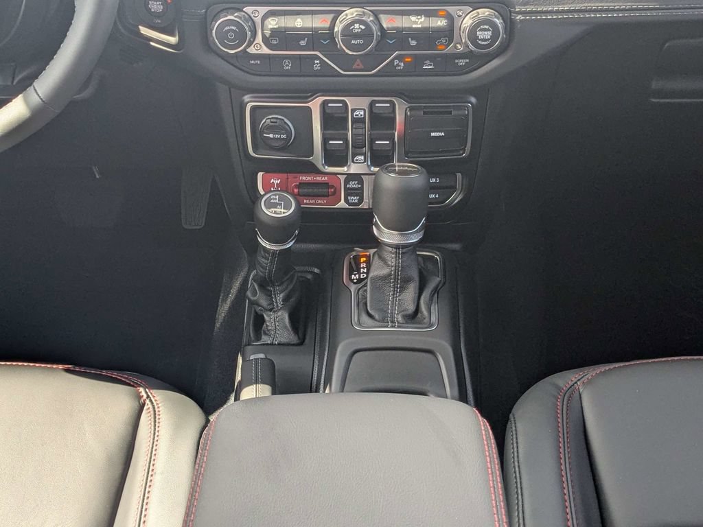 New 2026 Jeep Gladiator Rubicon AWD/4WD image 17