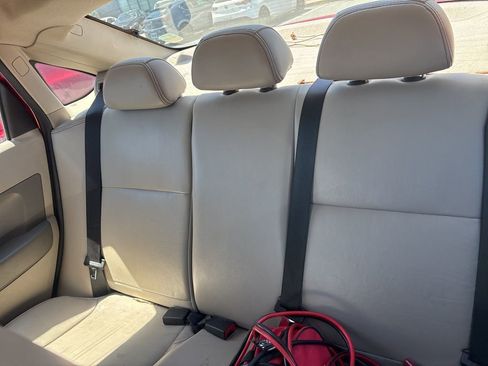 Used 2010 Ford Focus SEL image 10