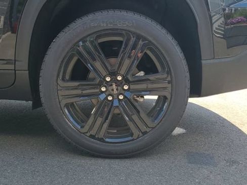 New 2026 GMC Acadia Elevation w/ Black Edition AWD/4WD image 9